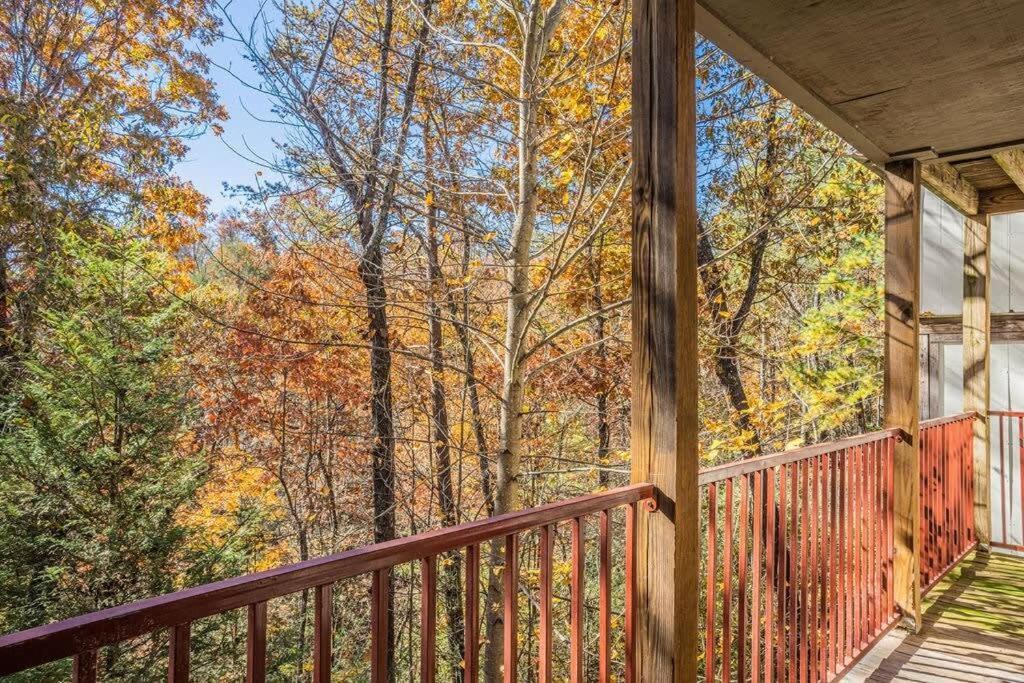 Sasquatch Lodge E Sleeps 13 Gatlinburg Buitenkant foto