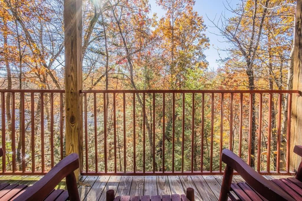Sasquatch Lodge E Sleeps 13 Gatlinburg Buitenkant foto