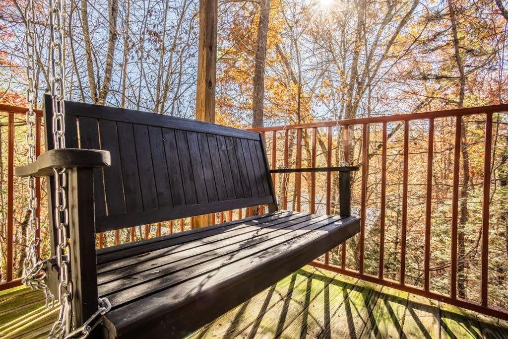 Sasquatch Lodge E Sleeps 13 Gatlinburg Buitenkant foto